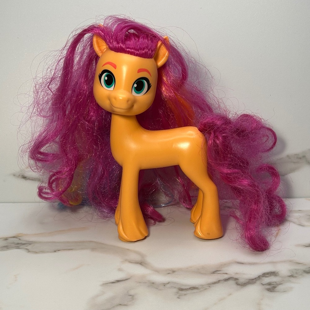 My Little Pony Sunny Starscout G5 Orange Pink Hair Figure Hasbro 2021 F1794